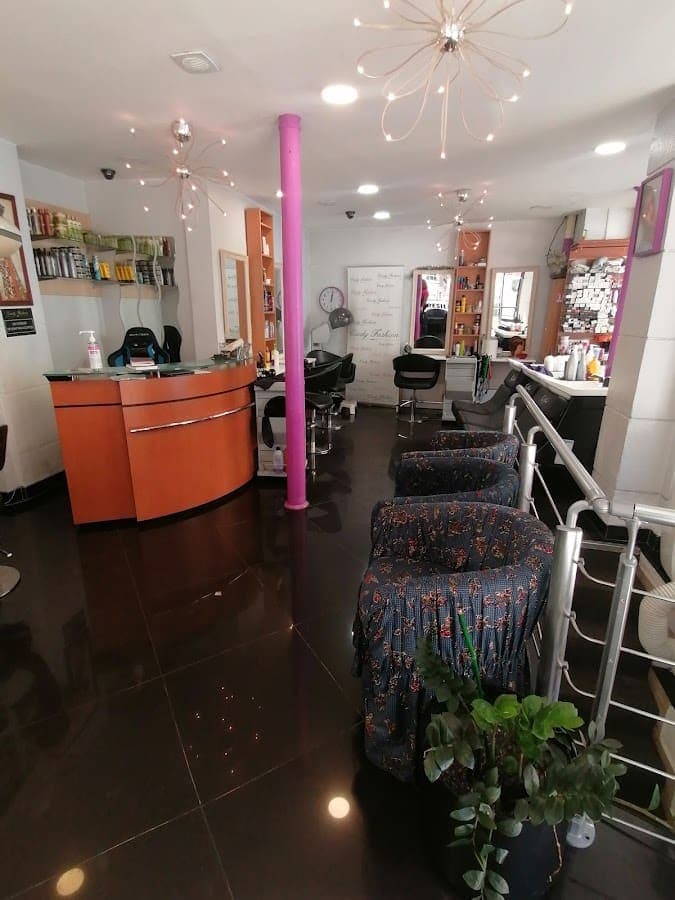 Photo de CindyFashion Paris- Meilleur coiffeur Afro Antillais