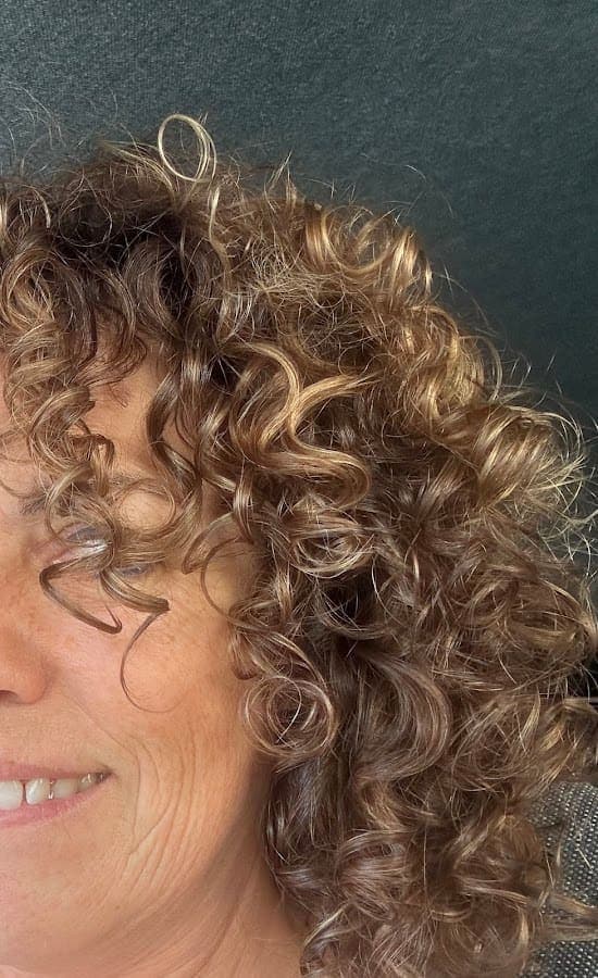 Photo de Coiffure visagiste, manucure petite bouclette