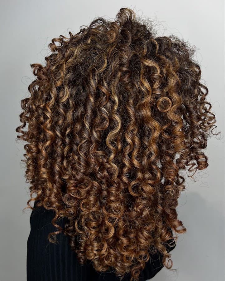 Photo de Ines Curly Studio | Salon cheveux bouclés et texturés Paris